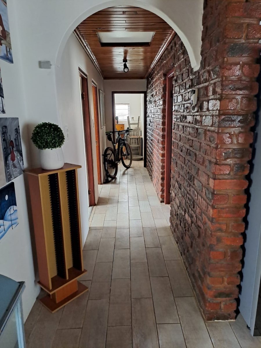 4 Bedroom Property for Sale in Seavale Eastern Cape